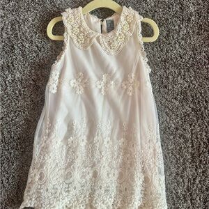 ⚡️ 2/$20 Zara Elegant Lace Dress with Floral and Pearl Embroidery. Size 3-4 Girl